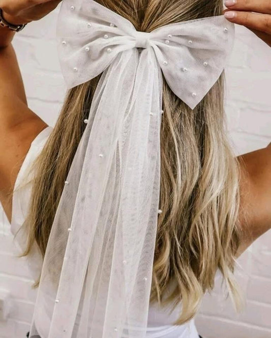 PEARL AND BOW VEIL