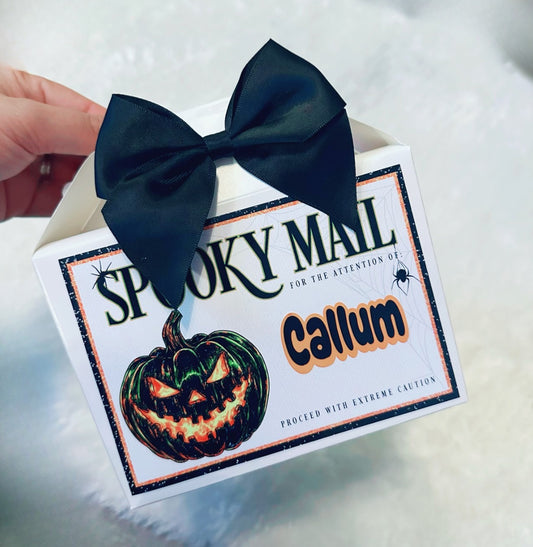 SPOOKY MAIL TREAT BOX