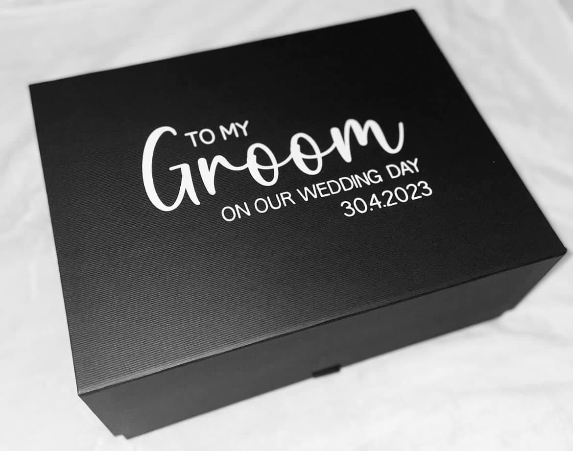 Groom Box